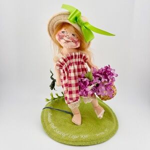 🌸 Annalee Doll Society “Little Mae Flowers” Logo Kid – 1996–1997 – Code #9660 –